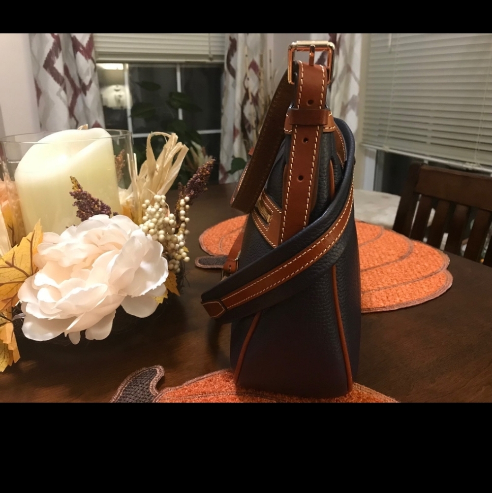D&B Pebble Grain Piper in Midnight Blue - Picture 4 of 5